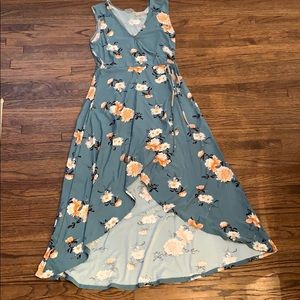 Women’s high-low dress